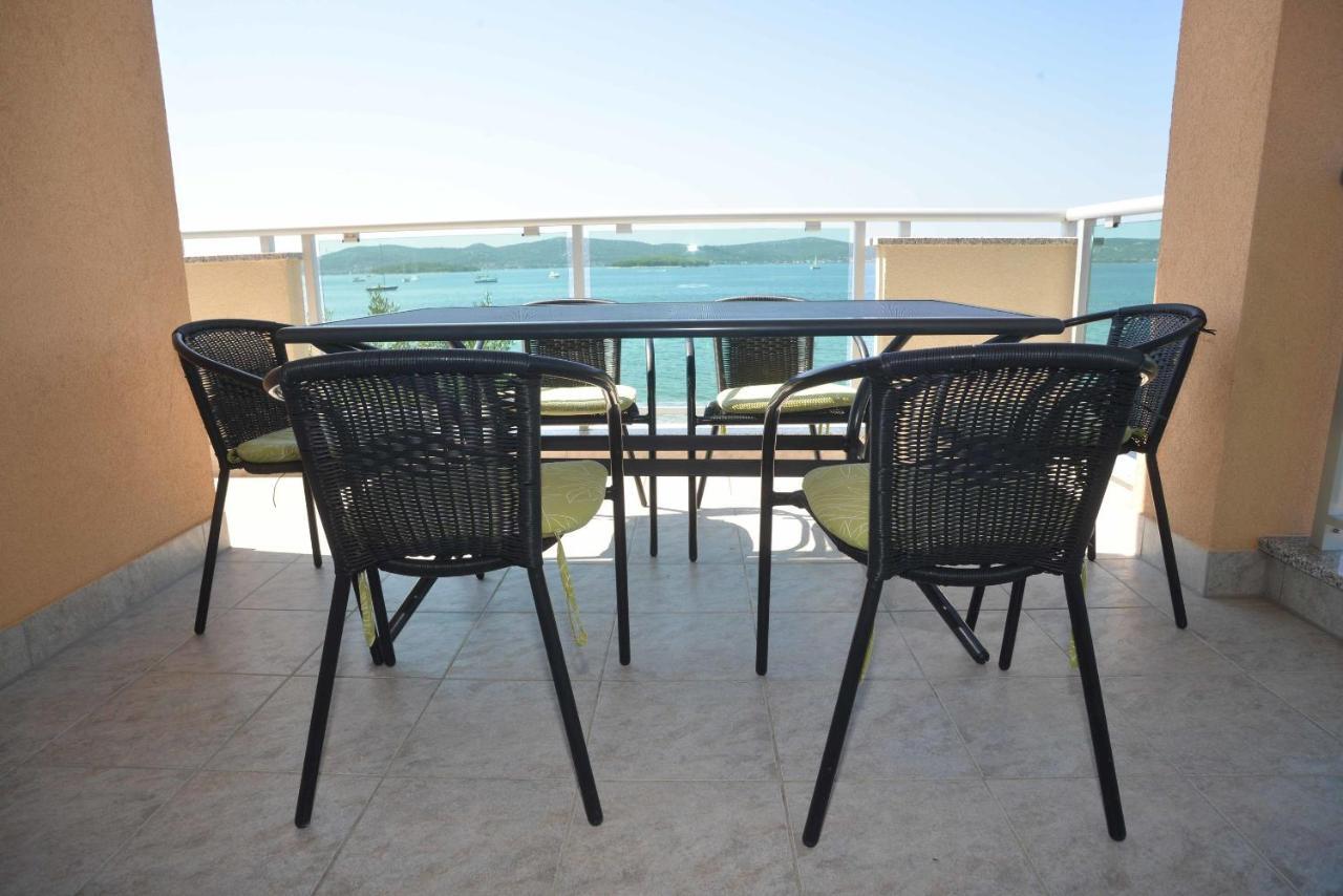 Apartments Citrine On The Beach بيوغْغاد نا موغو المظهر الخارجي الصورة