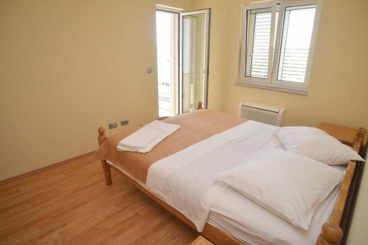 Apartments Citrine On The Beach بيوغْغاد نا موغو المظهر الخارجي الصورة